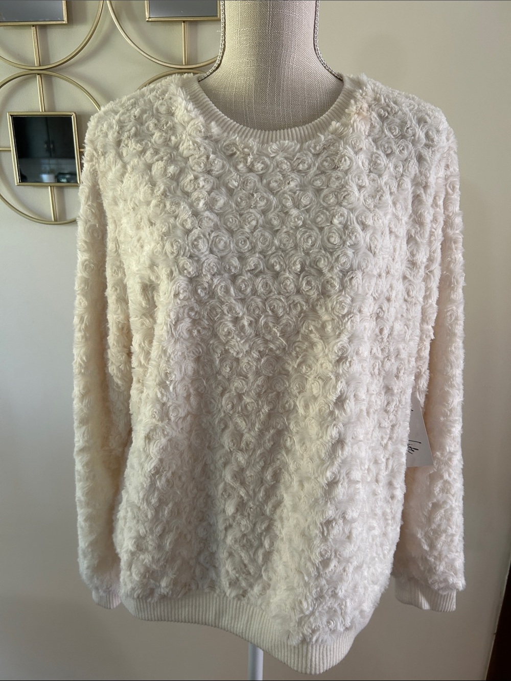 Love Life rose textured faux fur white pullover sweater ribbed cuff and hem XL